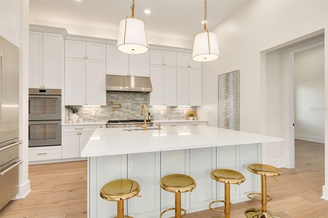 519 W DAVIS BOULEVARD, Tampa, FL 33606