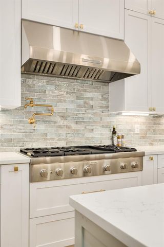 519 W DAVIS BOULEVARD, Tampa, FL 33606