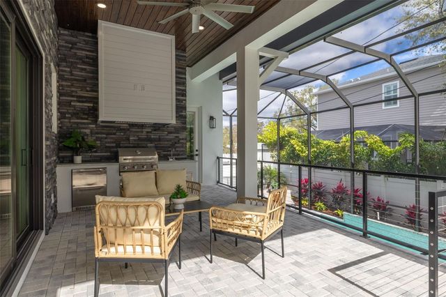 519 W DAVIS BOULEVARD, Tampa, FL 33606