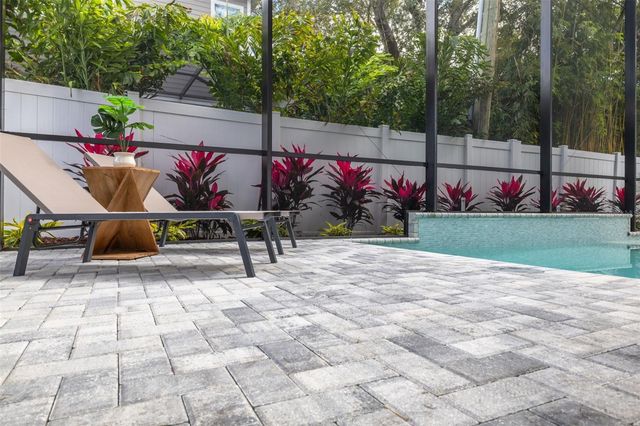 519 W DAVIS BOULEVARD, Tampa, FL 33606