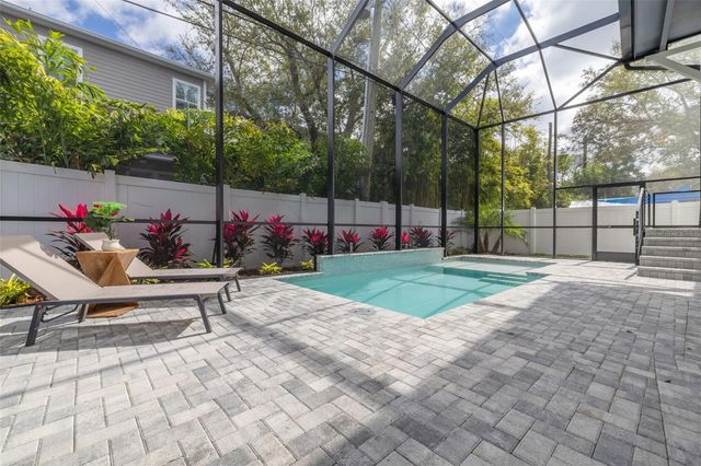 519 W DAVIS BOULEVARD, Tampa, FL 33606