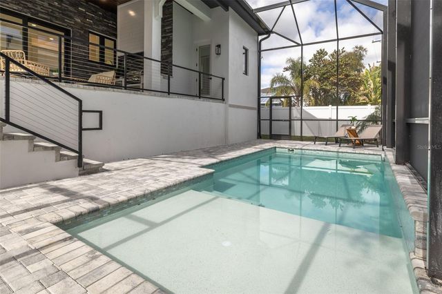 519 W DAVIS BOULEVARD, Tampa, FL 33606