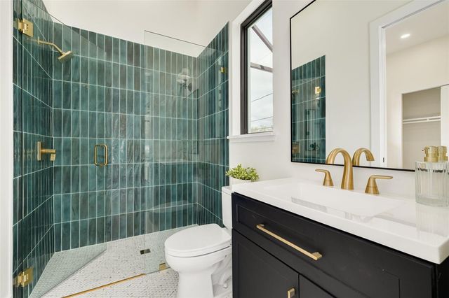 519 W DAVIS BOULEVARD, Tampa, FL 33606