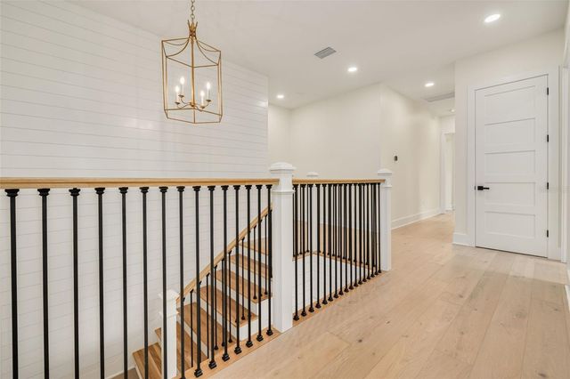 519 W DAVIS BOULEVARD, Tampa, FL 33606