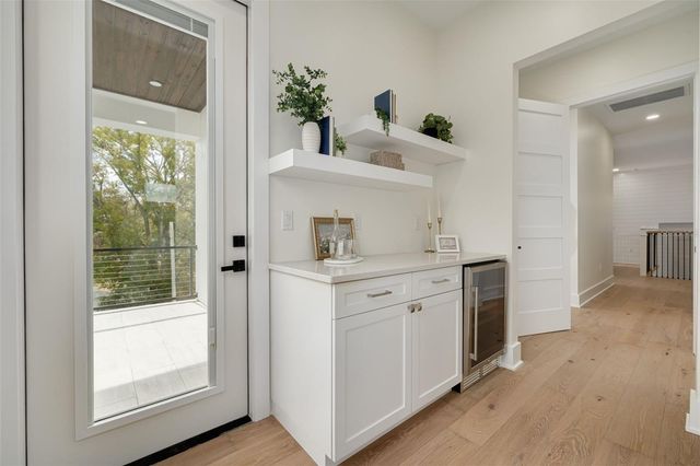 519 W DAVIS BOULEVARD, Tampa, FL 33606