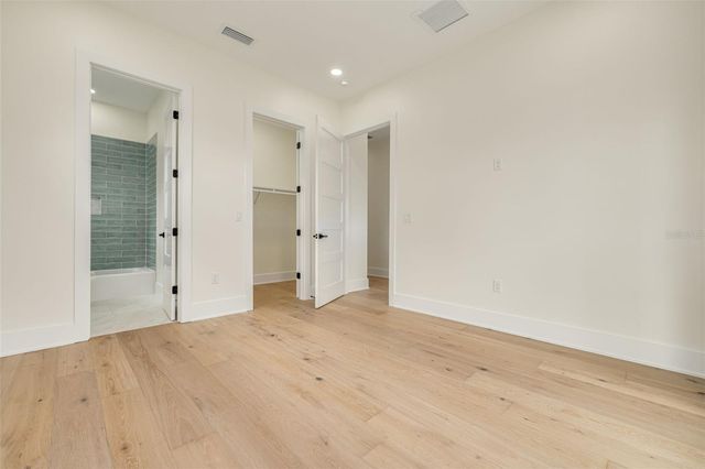 519 W DAVIS BOULEVARD, Tampa, FL 33606