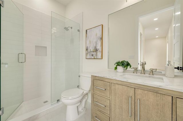 519 W DAVIS BOULEVARD, Tampa, FL 33606