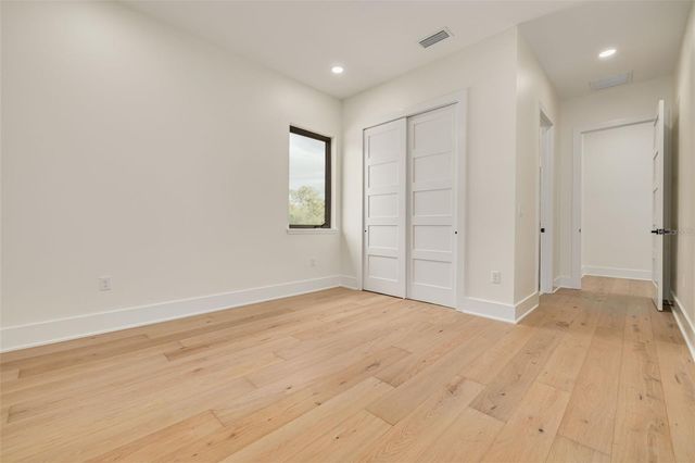 519 W DAVIS BOULEVARD, Tampa, FL 33606