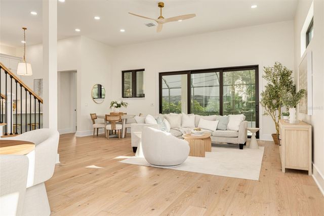 519 W DAVIS BOULEVARD, Tampa, FL 33606