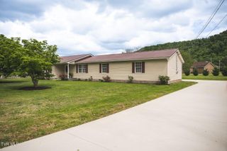 1466 Broad Street, Elizabethton, TN 37643
