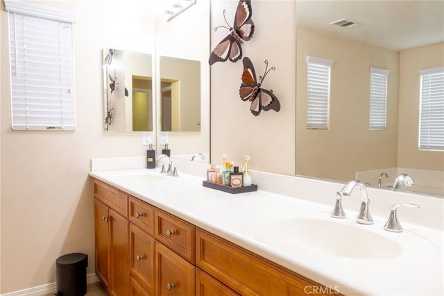 31771 Avenida Del Sol, Castaic, CA 91384