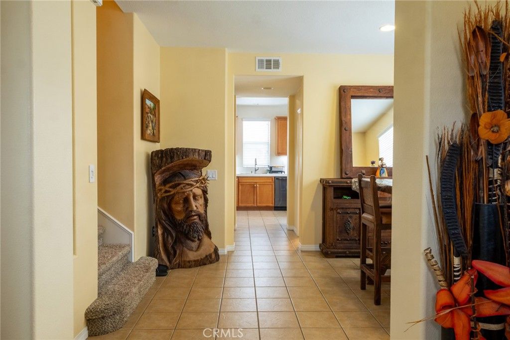 31771 Avenida Del Sol, Castaic, CA 91384 — photo 5