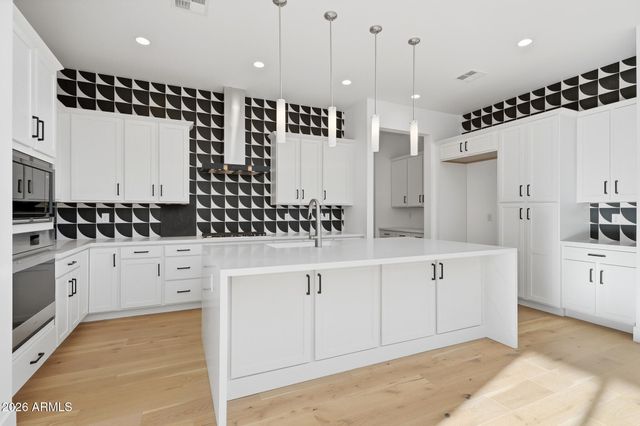 100 W NORTHERN Avenue 4, Phoenix, AZ 85021