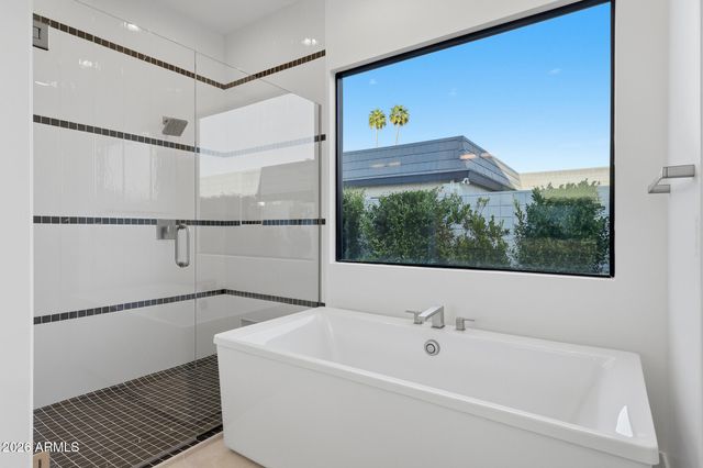 100 W NORTHERN Avenue 4, Phoenix, AZ 85021