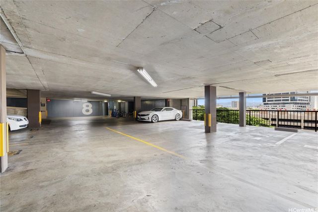 60 N Beretania Street 308, Honolulu, HI 96817