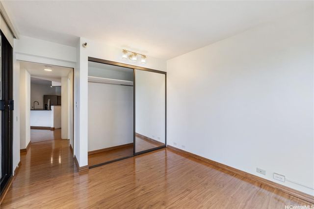 60 N Beretania Street 308, Honolulu, HI 96817