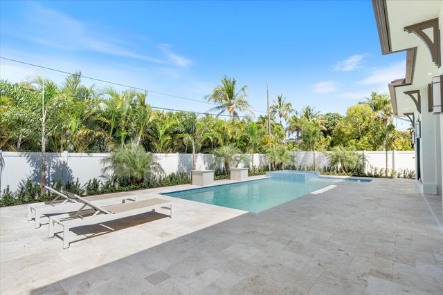 531 NW 13th Street, Delray Beach, FL 33444