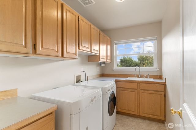 6005 Sunset Highway, Cashmere, WA 98815