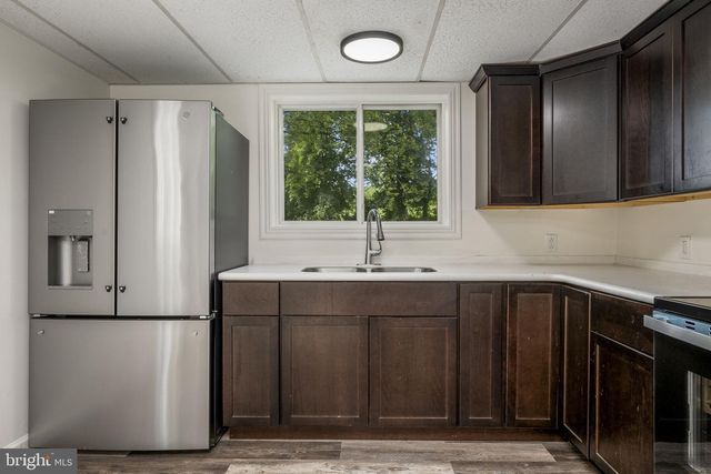 240 OLD RIVER RD, Birdsboro, PA 19508