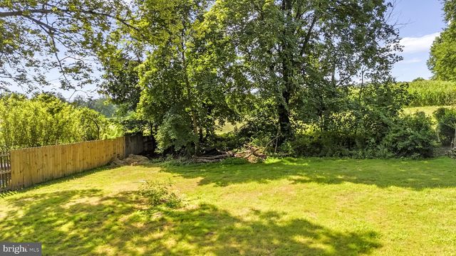 240 OLD RIVER RD, Birdsboro, PA 19508