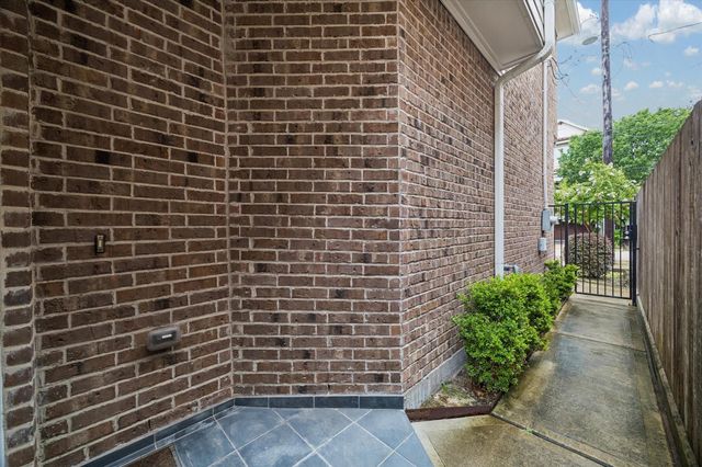 1310 Malone Street, Houston, TX 77007