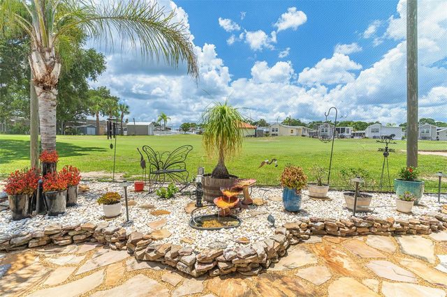 511 PAR PINES BOULEVARD, Davenport, FL 33837