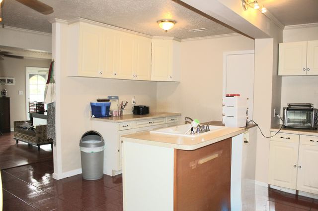 116 Woodland St, Livingston, TN 38570