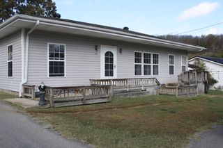 116 Woodland St, Livingston, TN 38570