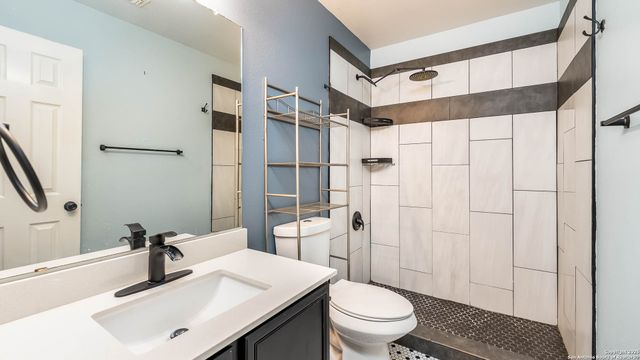 9406 San Fidel Rio, San Antonio, TX 78245