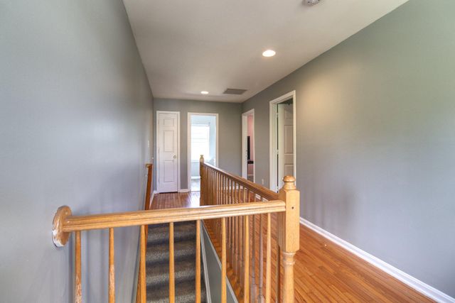 215 SEAMASTER RD, Essex, MD 21221