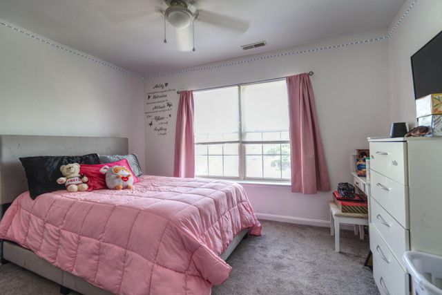 215 SEAMASTER RD, Essex, MD 21221