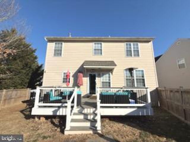 215 SEAMASTER RD, Essex, MD 21221