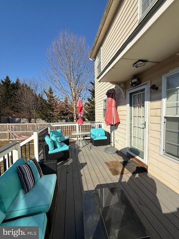 215 SEAMASTER RD, Essex, MD 21221