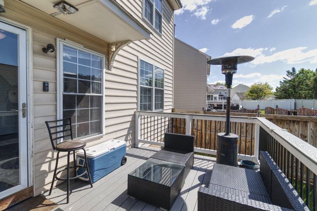 215 SEAMASTER RD, Essex, MD 21221