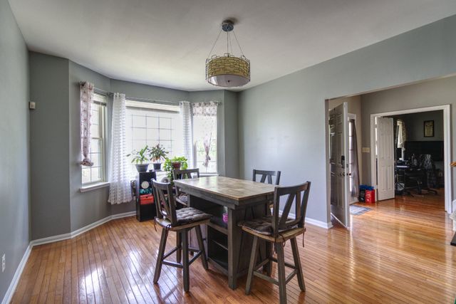 215 SEAMASTER RD, Essex, MD 21221