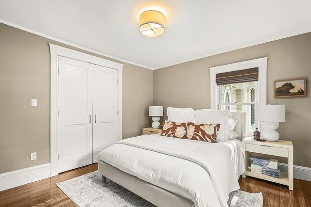 8 Tennyson Rd, Wellesley, MA 02481