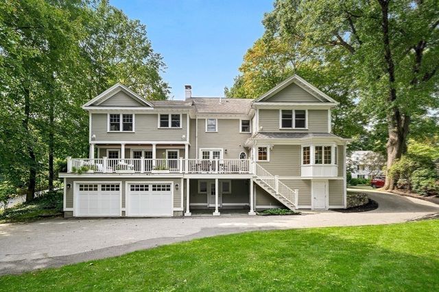 8 Tennyson Rd, Wellesley, MA 02481