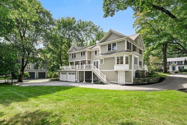 8 Tennyson Rd, Wellesley, MA 02481