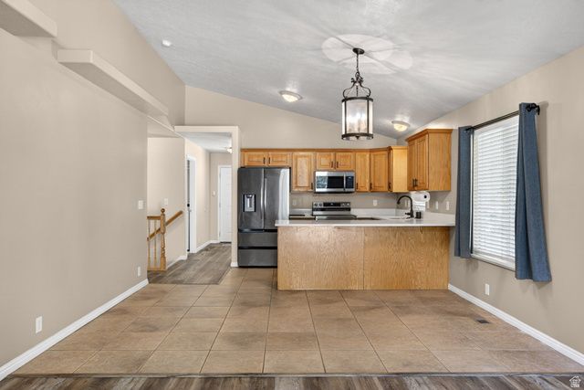 90 W COTTAGE AVE, Sandy, UT 84070
