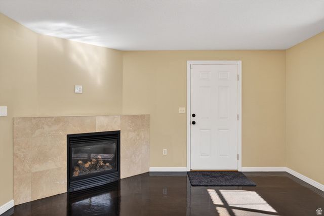 90 W COTTAGE AVE, Sandy, UT 84070