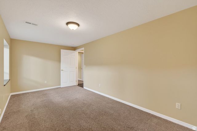 90 W COTTAGE AVE, Sandy, UT 84070