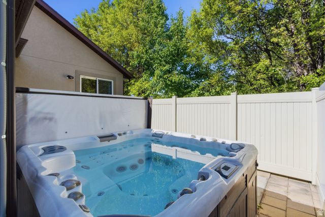 90 W COTTAGE AVE, Sandy, UT 84070