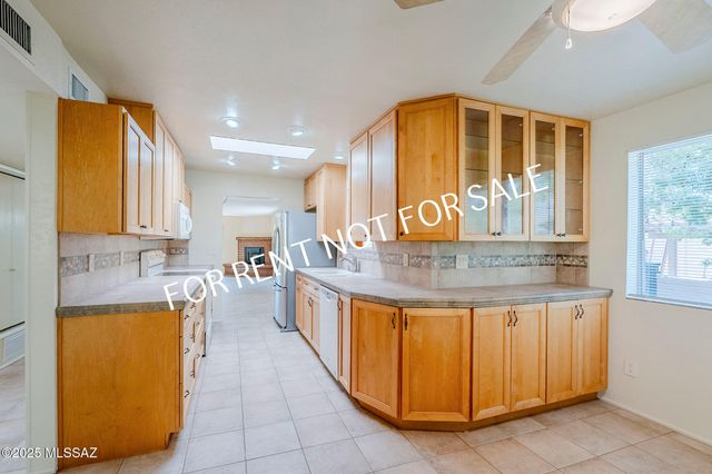 5084 N Camino Del Lazo, Tucson, AZ 85750
