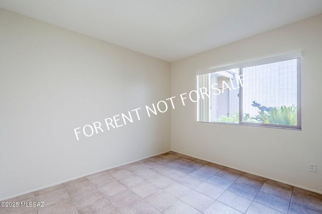 5084 N Camino Del Lazo, Tucson, AZ 85750