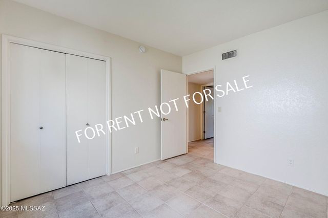 5084 N Camino Del Lazo, Tucson, AZ 85750