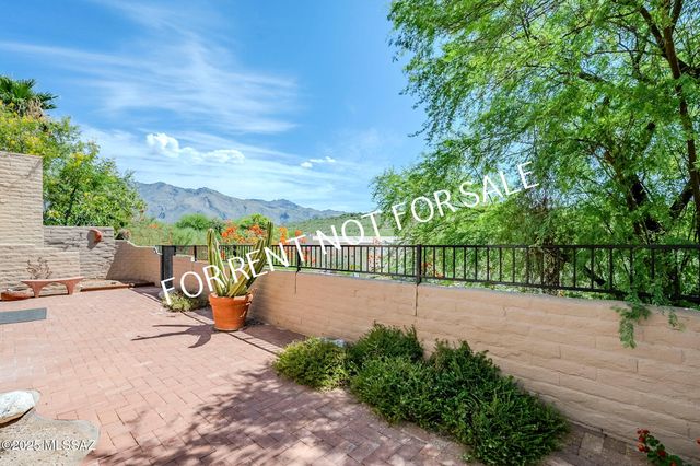 5084 N Camino Del Lazo, Tucson, AZ 85750