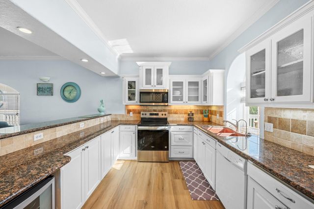 148 Howard Avenue, Surfside Beach, TX 77541