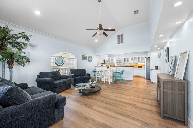 148 Howard Avenue, Surfside Beach, TX 77541