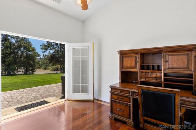 3232 N Twin Oaks Valley Rd, San Marcos, CA 92069