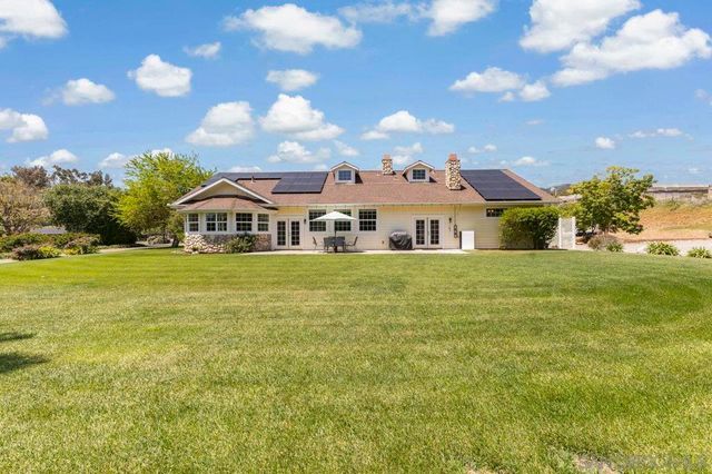 3232 N Twin Oaks Valley Rd, San Marcos, CA 92069